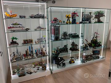 Collezione LEGO con vetrine