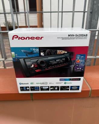 Radio piooner