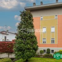 TRILOCALE CON BOX E CANTINA