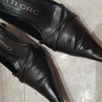 tacchi neri pitti oro