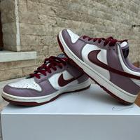 Scarpe Dunk Low lilla e bordeaux