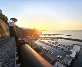 3 LOCALI A PIANO DI SORRENTO