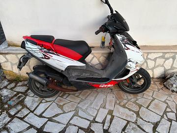 Aprilia St Street 50