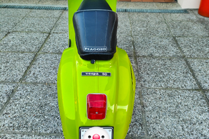 Vespa piaggio 50R