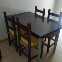 tavolo allungabile e sedie