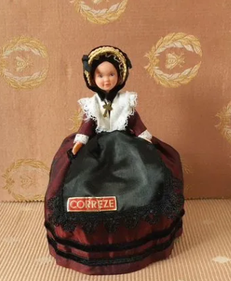 Bambola vintage souvenir Francia