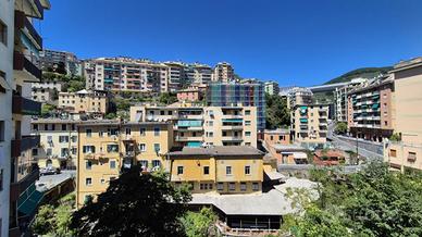 4 LOCALI A GENOVA