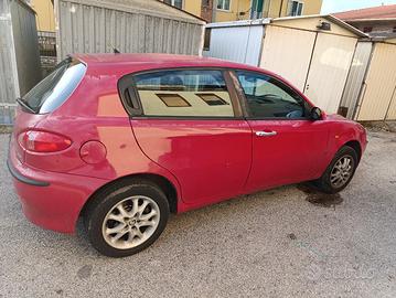 auto alfa romeo 147 1.6 t.spark