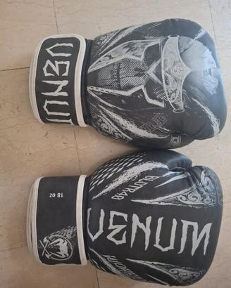 Guantoni da boxe Venum Gladiator 4.0 – 18 oz – Ner