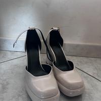 Scarpe con plateau e tacco alte