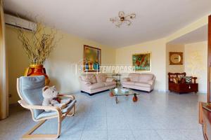 Appartamento a Turi Via Antonio Diomeda 3 locali