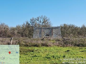Terreno agricolo con trullo interamente in pietra