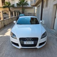 Audi TT 2009 2.0 tdi quattro 170 cv
