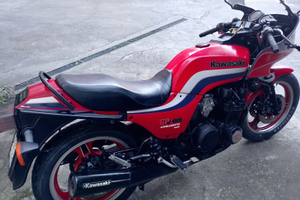 Kawasaki 750 uni trak