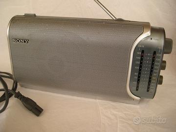 Radio portatile Sony ICF-704 (FM/AM)