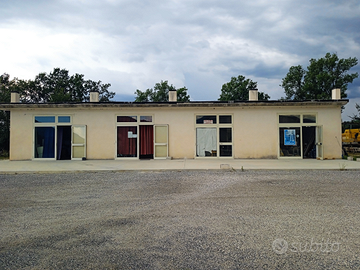 Locali commerciali e uffici commerciali am