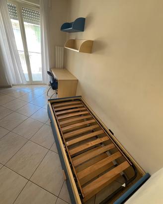 Cameretta completa.