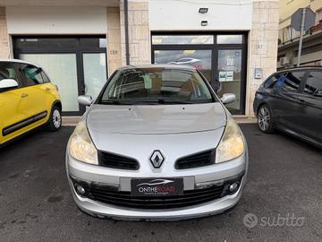 Renault Clio 1.2 16V 5 porte Le Iene