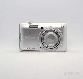 Nikon CoolPix A300 Argento 20mp - Difetto tasti -