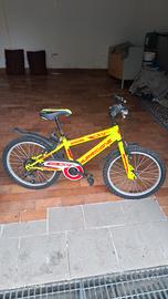 bicicletta bambino ragazzo  Brera