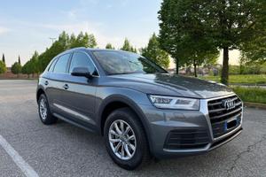 Audi Q5 Business 40 TDI Quattro S Tronic 204 CV