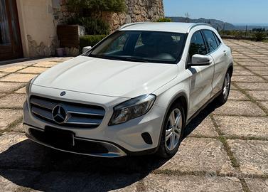 MERCEDES GLA 180 CDI Automatic Premium