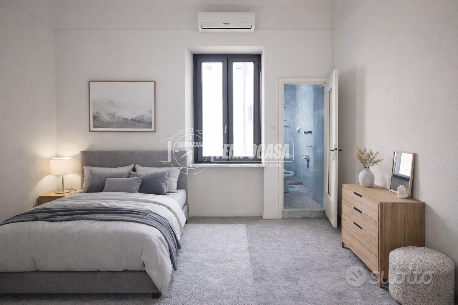 House in Vercelli, Brut Fond, Centro - Vista 4