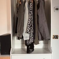 Hauga Ikea armadio guardaroba a giorno