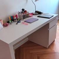 scrivania Ikea Malm 