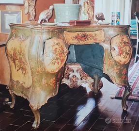 Mobile Veneziano, como da camera.