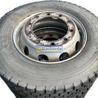 CERCHI COMPLETI DI PNEUMATICI 275/70 R22.5