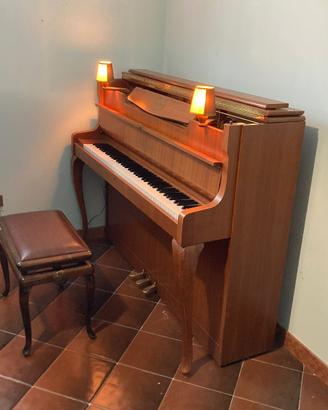 NEW PRICE Pianoforte verticale SchimmelChippendale