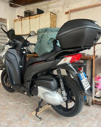 Honda sh 300