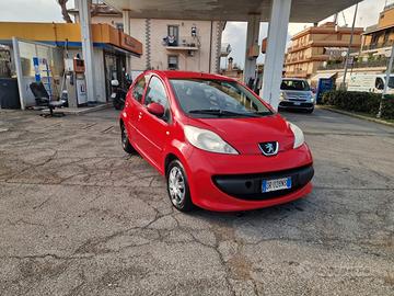 Peugeot 107 1.0 68CV 5p. Plaisir