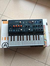 Arturia Microfreak 