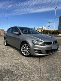 Volkswagen Golf 7 Highline BMT - 1.6 TDI - 105 CV