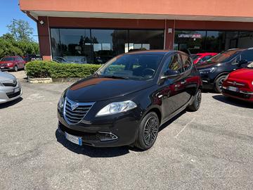 Lancia Ypsilon 0.9 TwinAir 85 CV 5 porte S&S Plati