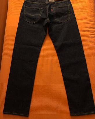Pantaloni Levis