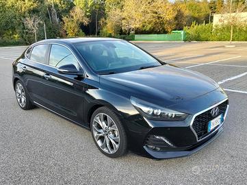 Hyundai i30 1.4 T-GDI 5P*S&S*Navi*Pelle*Cerchi*Aux