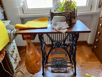 MACCHINA DA CUCIRE KÖHLER DA RESTAURARE