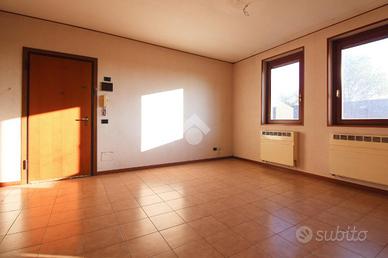 3 LOCALI A SAN PIETRO IN CASALE