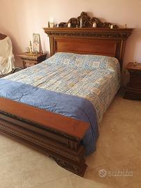 Letto antico da collezione in legno massiccio