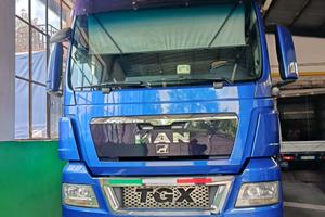 Man XXL 480 con semirimorchio