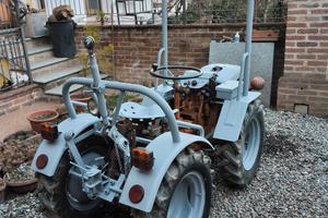 trattorino pasquali diesel 18 cavalli. 4x4 .