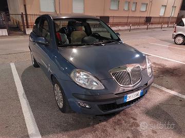 Lancia ypsilon 1.2 benzina