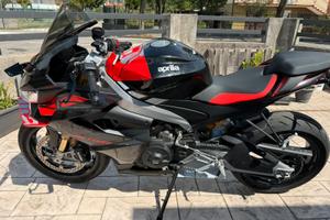 Aprilia rs 660 factory