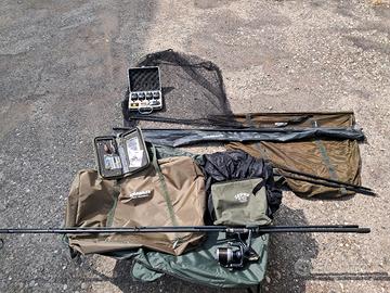 attrezzatura per pesca alla carpa 
