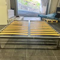 Struttura letto matrimoniale