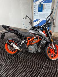 KTM DUKE 390 2022