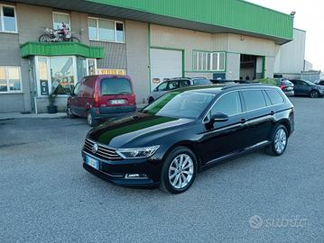 Volkswagen Passat Variant 1.6 TDI 120cv DSG UNIPRO
